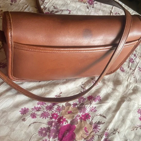 Vintage Coach Pocket purse - Picture 5 of 14